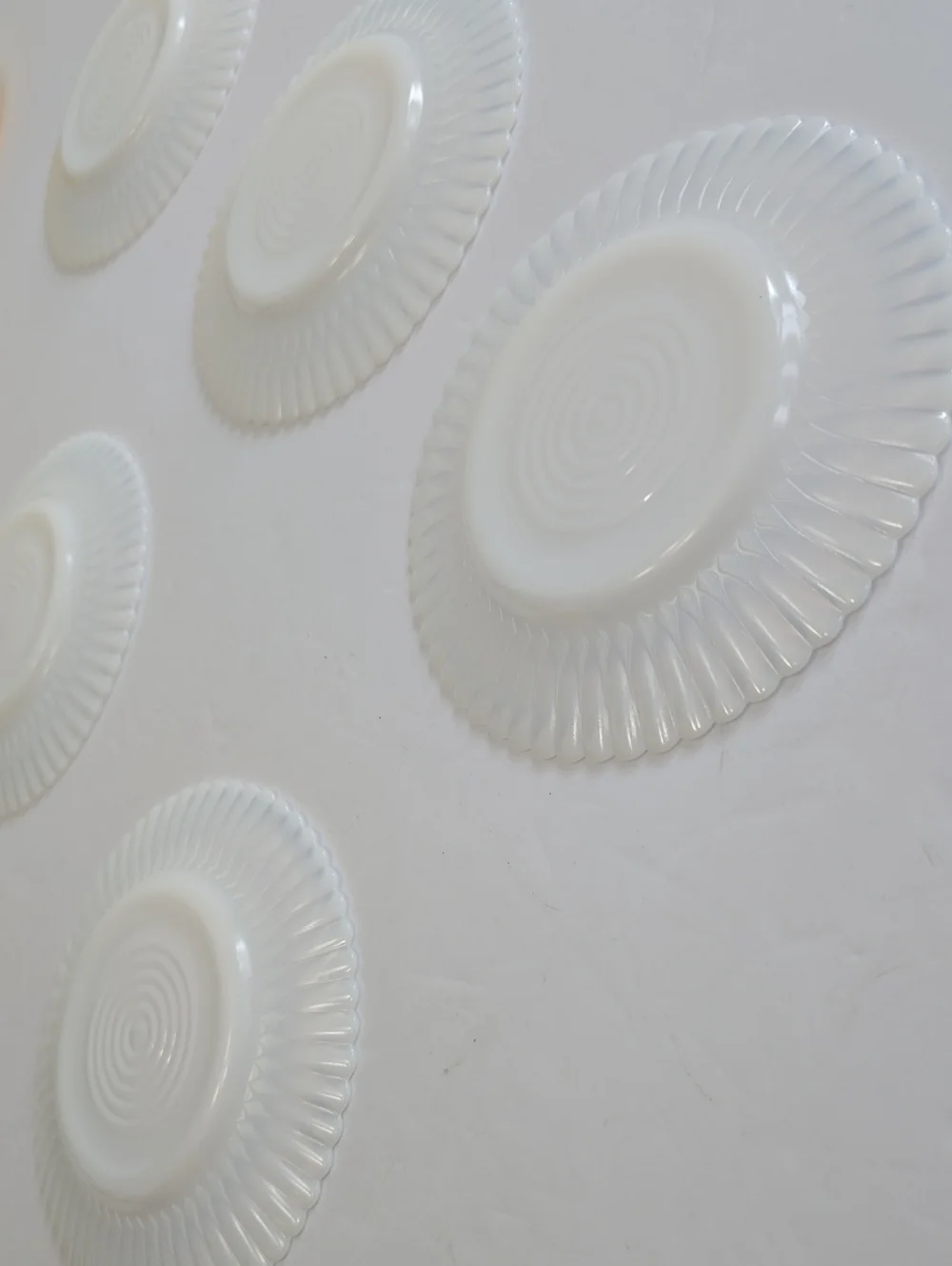 Vintage MacBeth Evans Set Of 8 Ringed Base Petalware Monax Bread Plates White 6